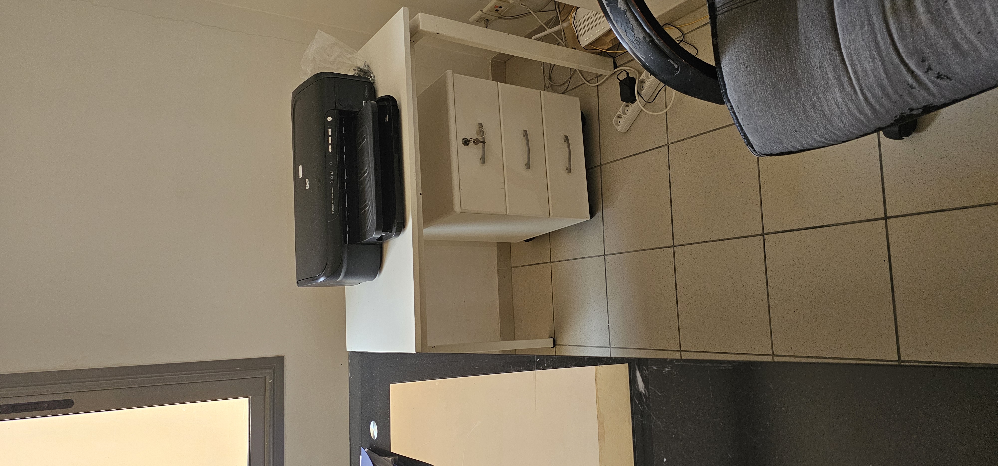 Sfax Ville Sfax Autres meubles Autres Bureau et d'autres accessoires