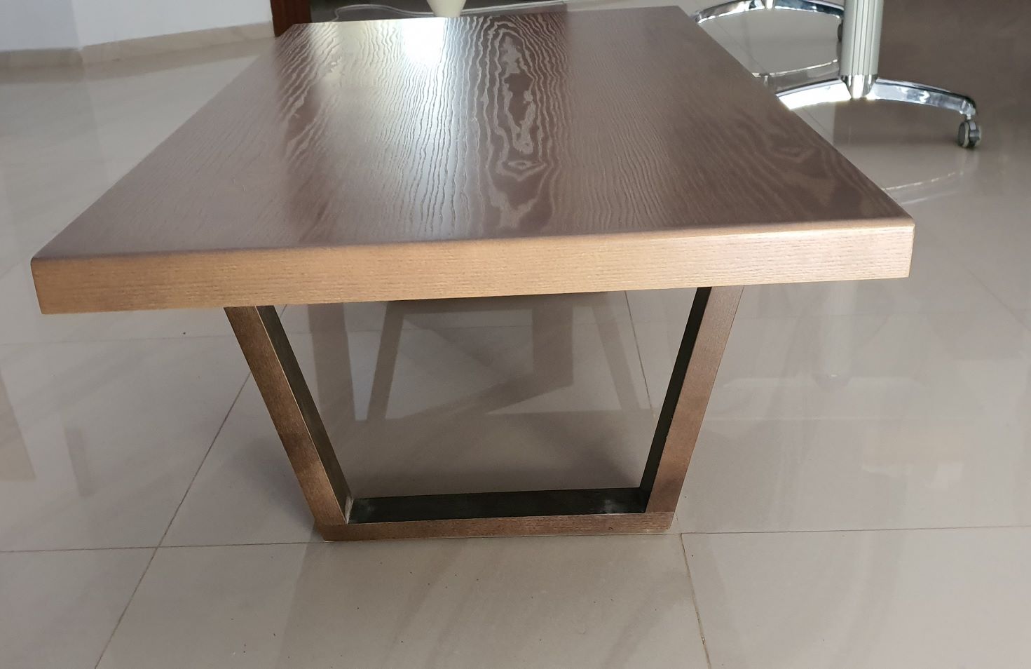 Ariana Ville Riadh Landlous Salon - Salle  manger  Tables basses Table basse et meubles divers