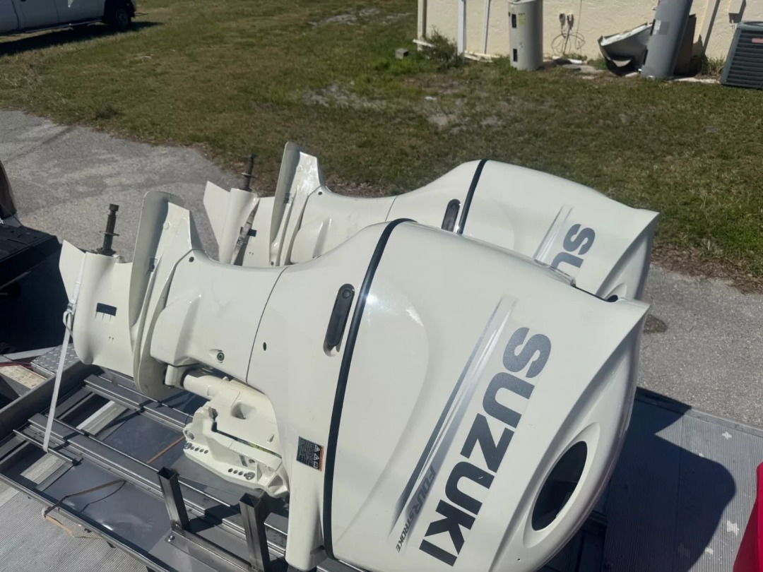 Cher Bannay  Moteurs et pices Moteurs Hors-Bord New used outboard inboard yamaha suzuki