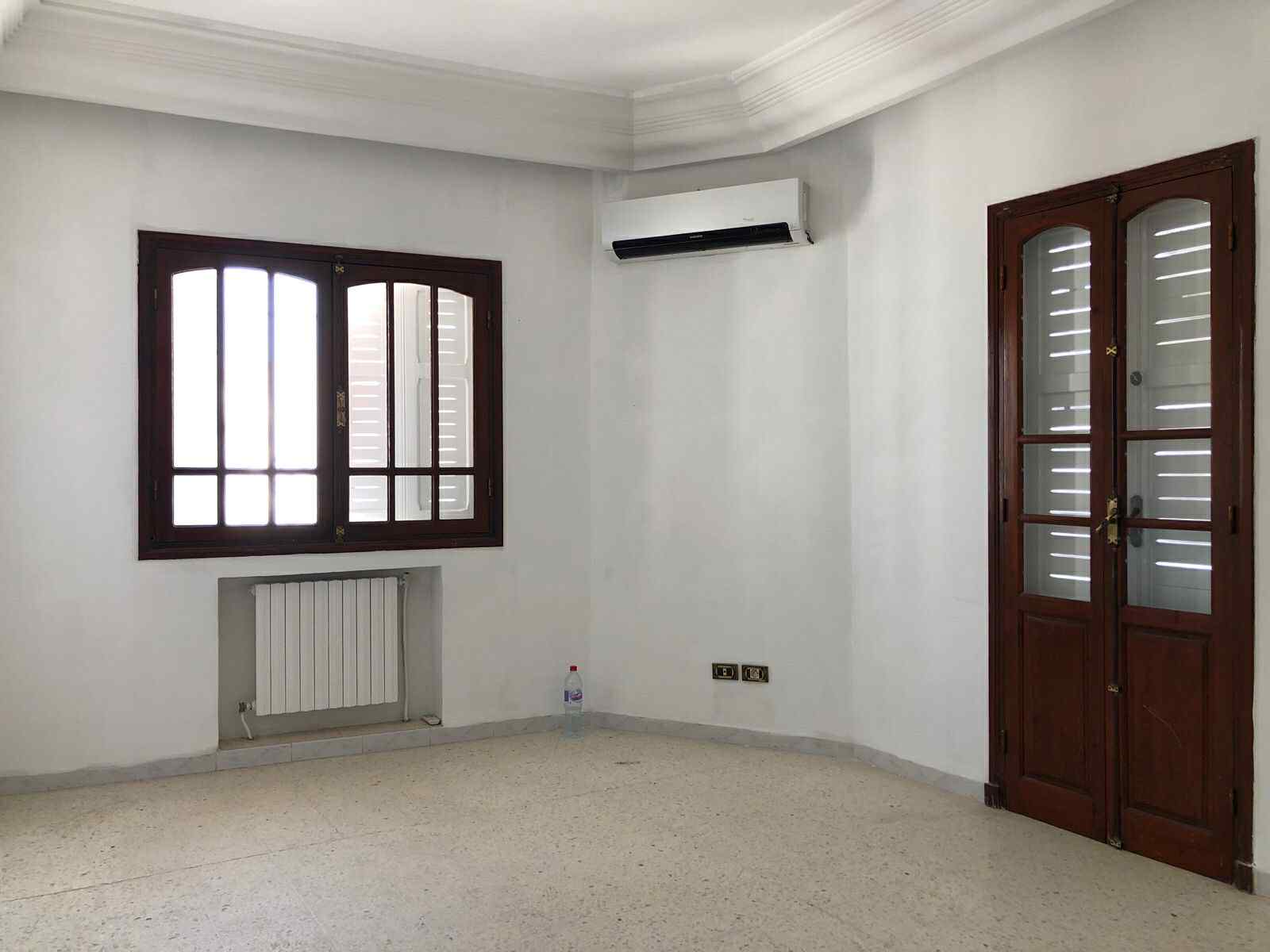 Ariana Ville El Menzah 8 Location Maisons Villa jumele s4 avec terrasse  menzah 8