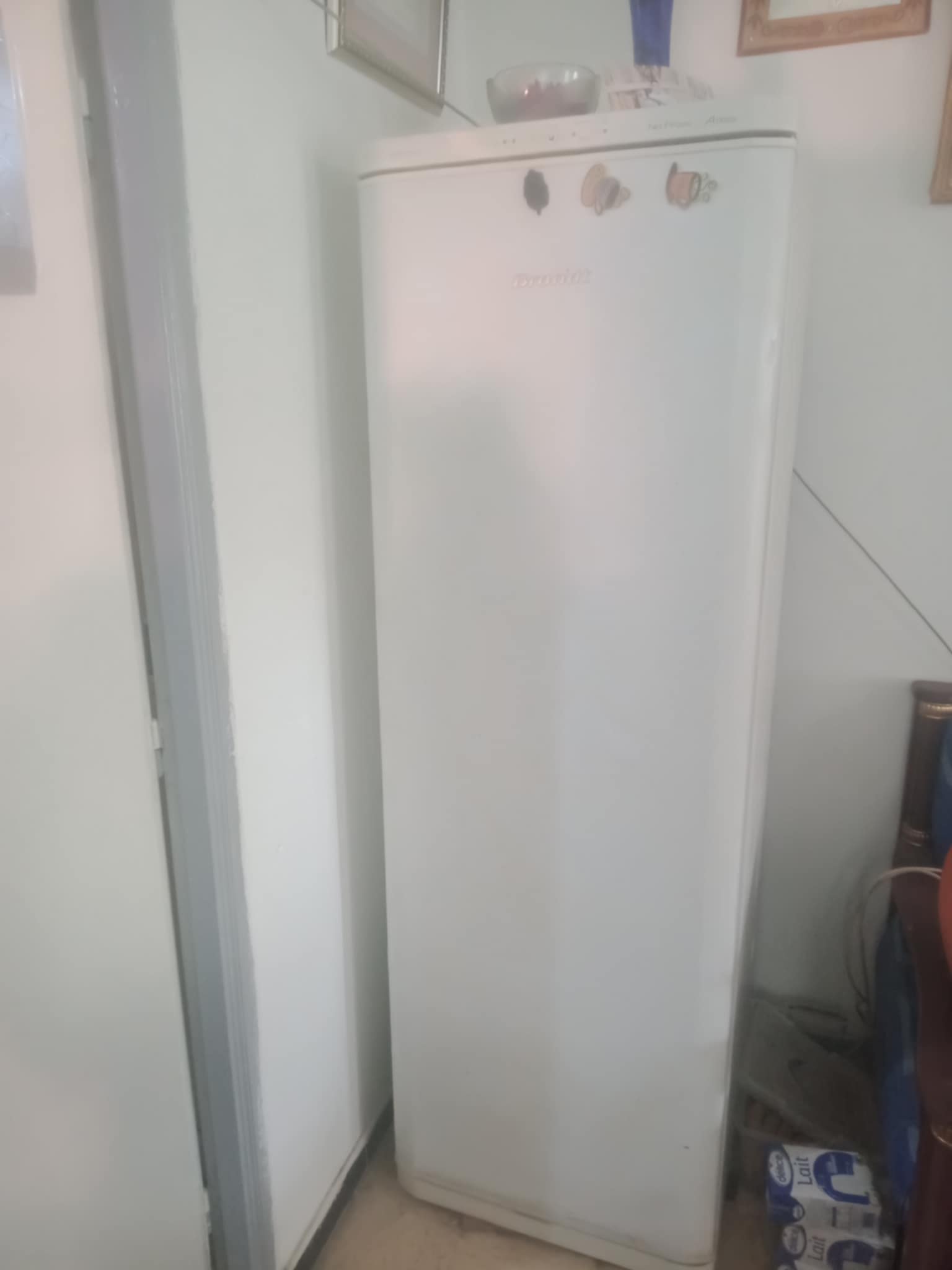 Le Kef Ouest Kef Ouest Meubles de cuisine et salle de bain Accessoires de Cuisine Congelateur en bonne tat