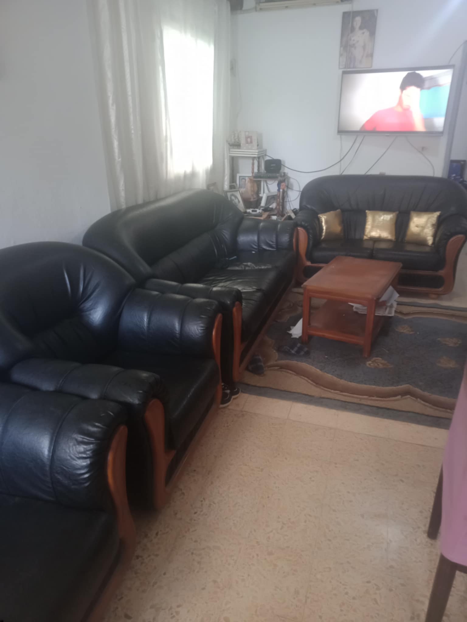 Le Kef Ouest Kef Ouest Salon - Salle  manger  Salons Salon cuire en trs bonne tat