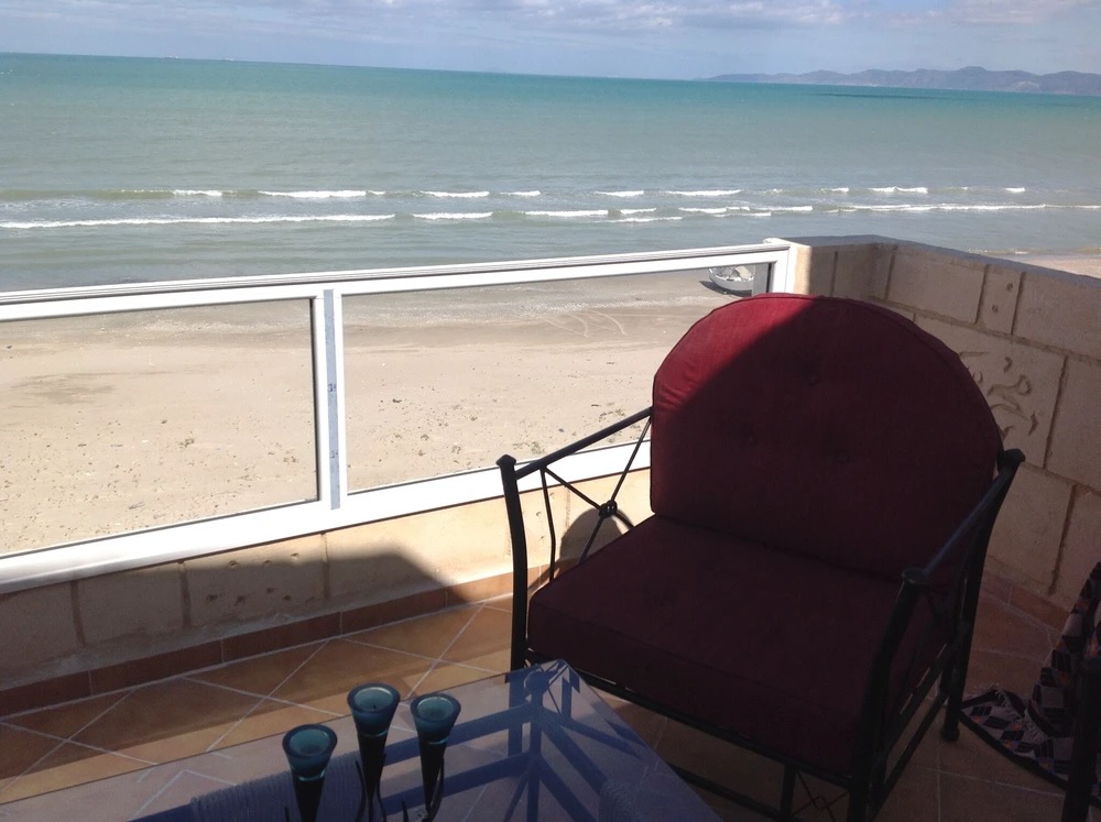 Hammam Chatt Hammam Chatt Location vacances Appart. 3 pices Pied dans l'eau 2
