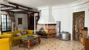 Ariana Ville El Menzah 8 Location Maisons Rdc de villa de 170m2 s2 meubl a menzah 8
