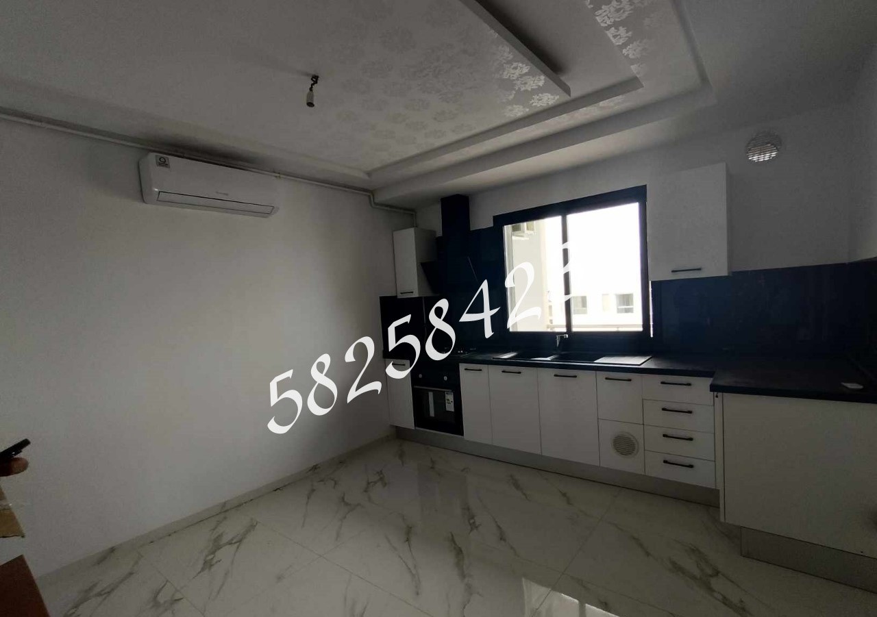 La Marsa El Aouina Location Appart. 3 pices S plus 2 cite el wahat tel 58258423 fb 7946