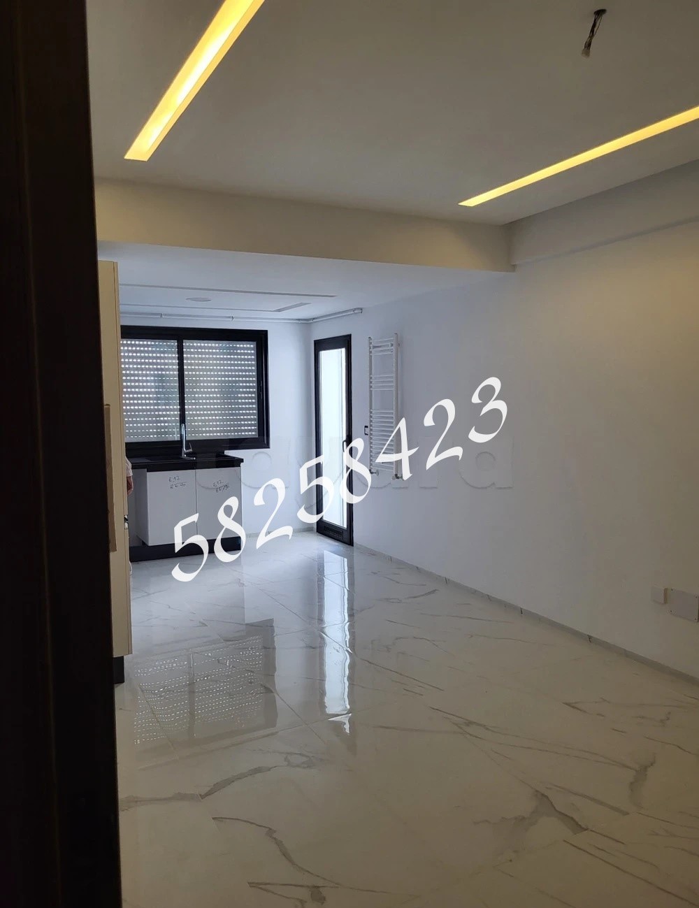 La Marsa El Aouina Location Appart. 3 pices S plus 2 jardins el aouina tel 58258423  fb 8032