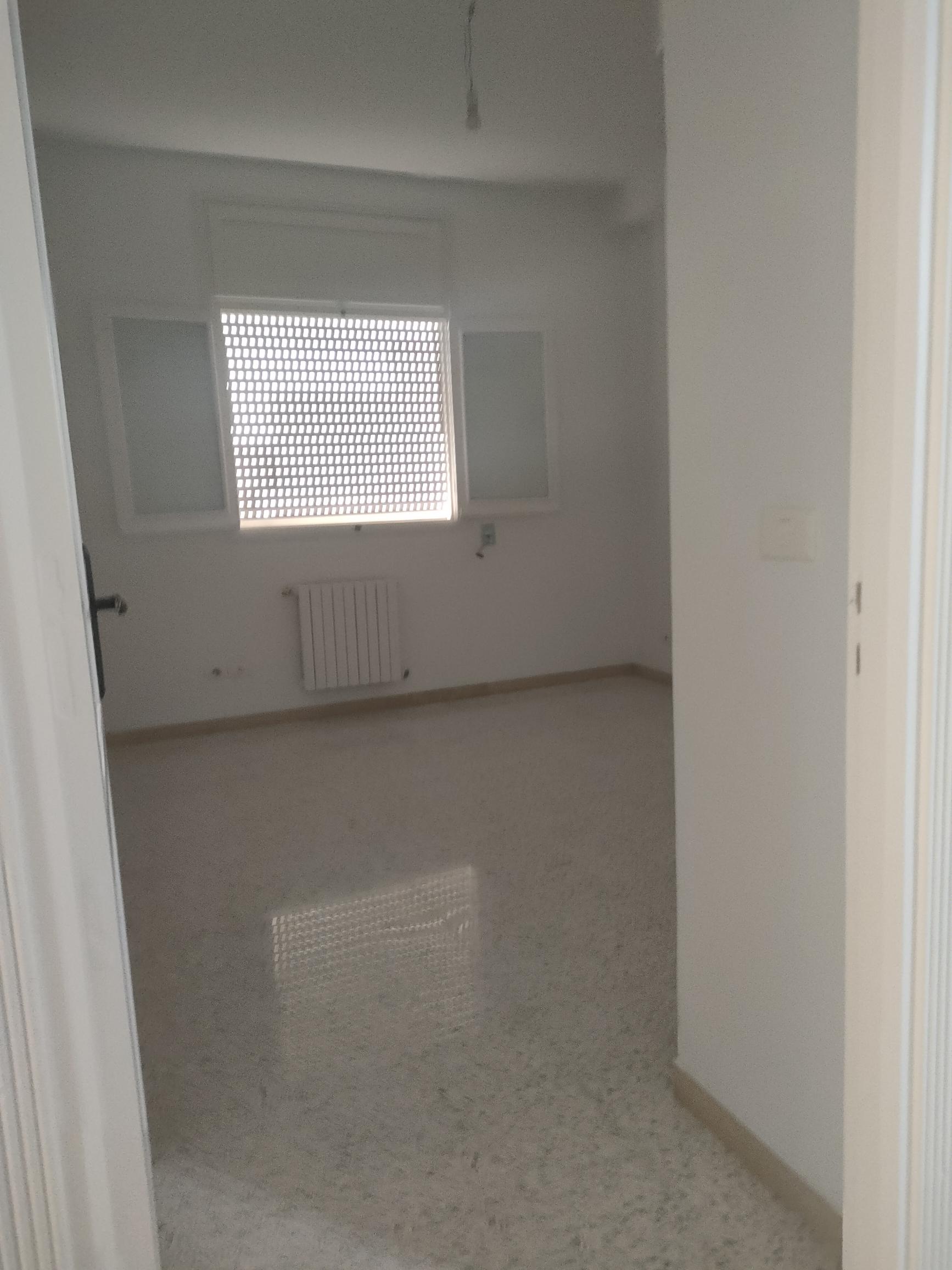 Mannouba La Mannouba Location Appart. 4 pices Appartement luxueux  salon et 3 ch