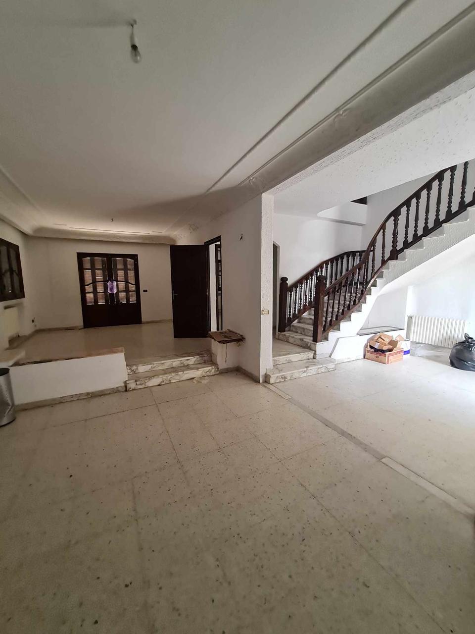 El Menzah El Manar 2 Vente Maisons Spacieuse villa r2  manar2