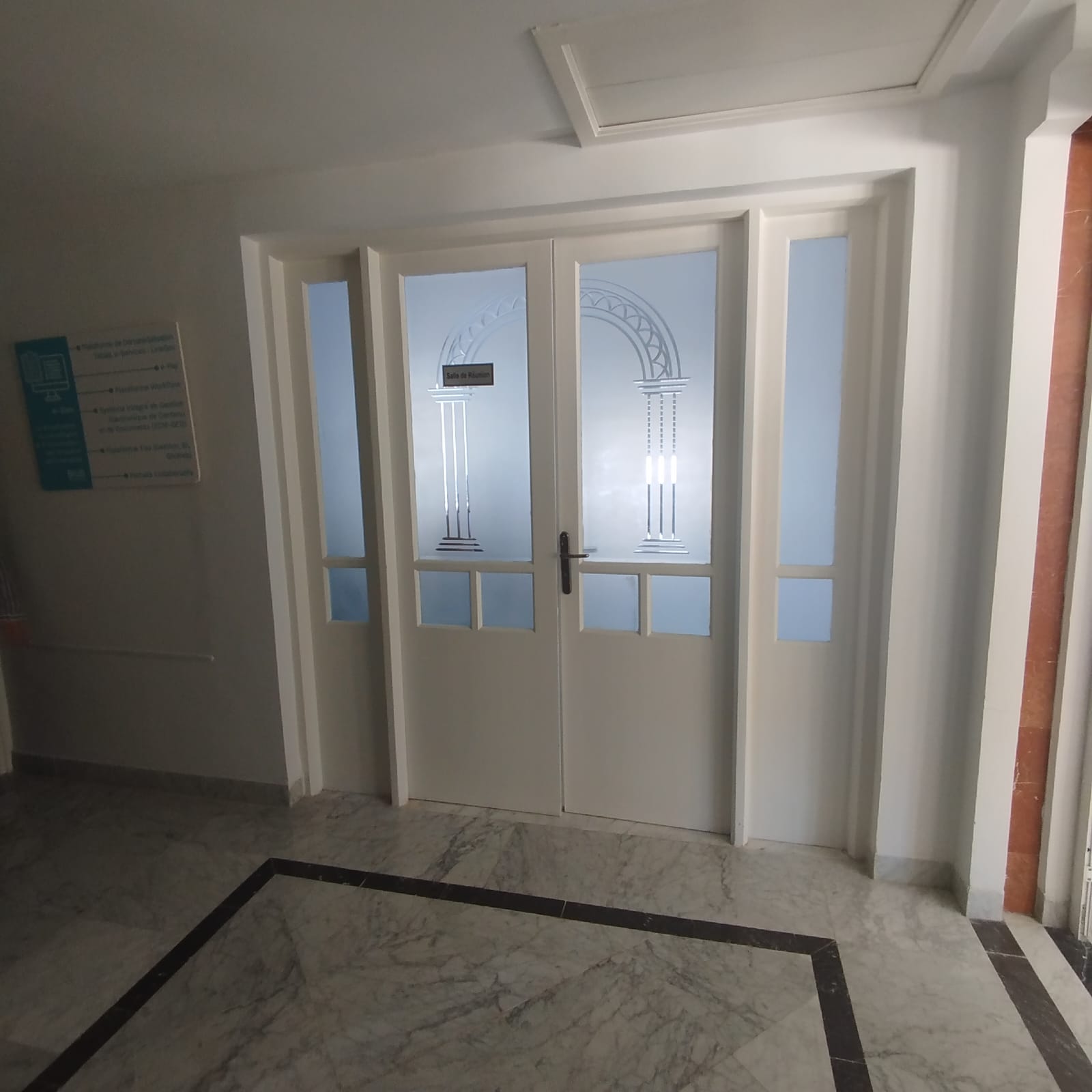 La Marsa Berge Du Lac Location Appart. 5 pices+ Vaste appartement s4 pour usage bureautique