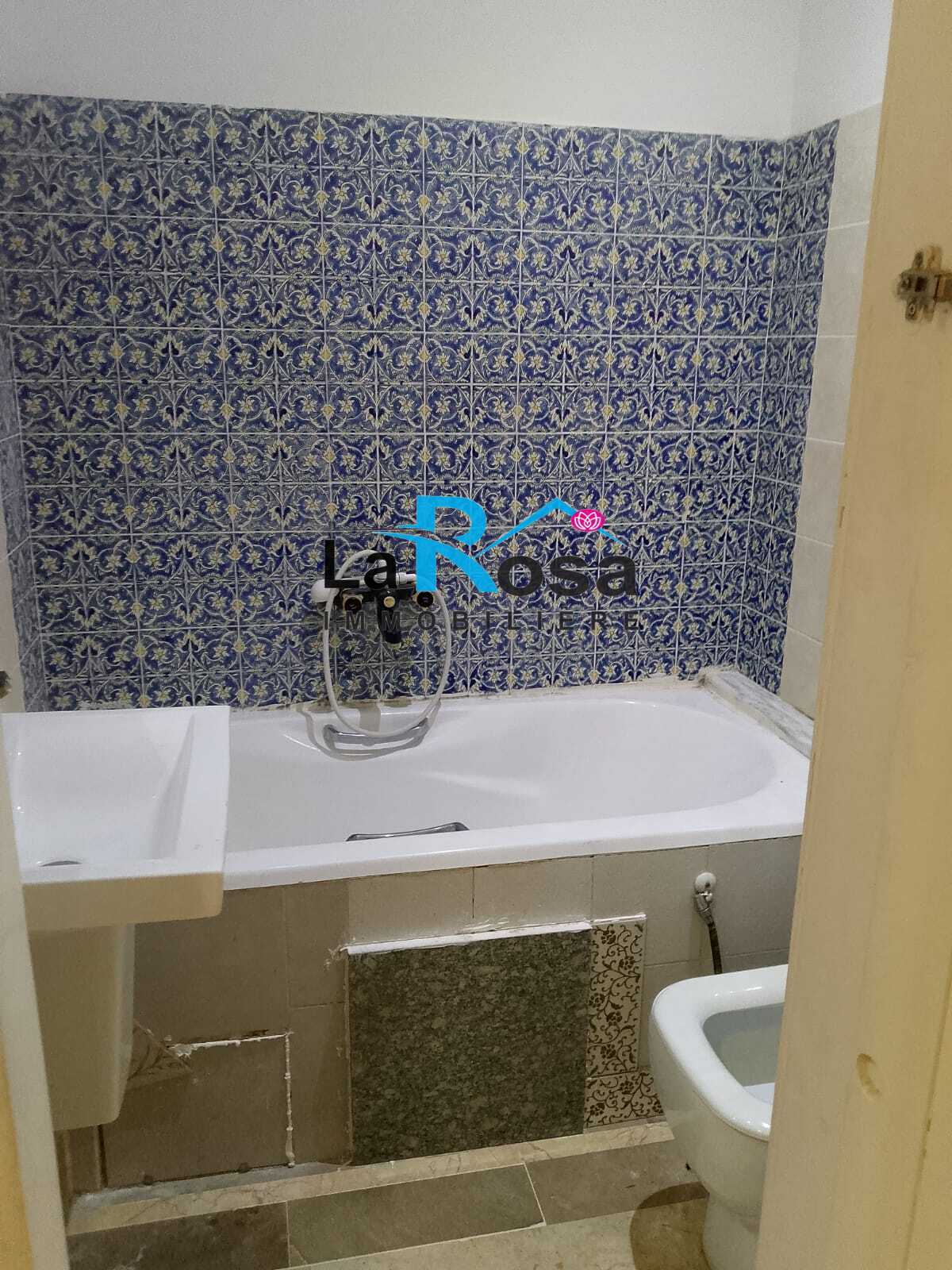 El Menzah El Manar 2 Location Appart. 1 pice Magnifique studio s0  manar2