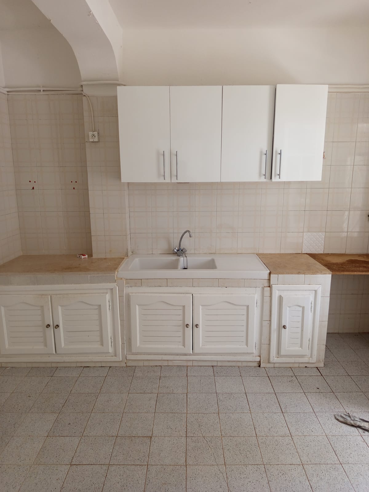 El Menzah El Manar 1 Location Appart. 2 pices Spacieux studio s1  manar1