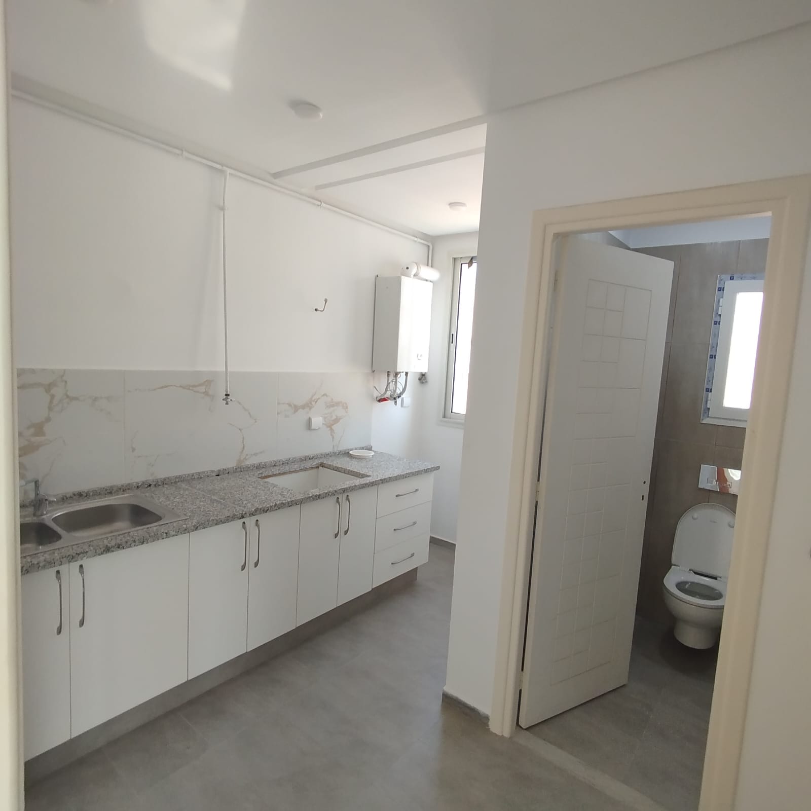 Ariana Ville El Menzah 8 Location Appart. 2 pices Magnifique appartement s1  menzah8