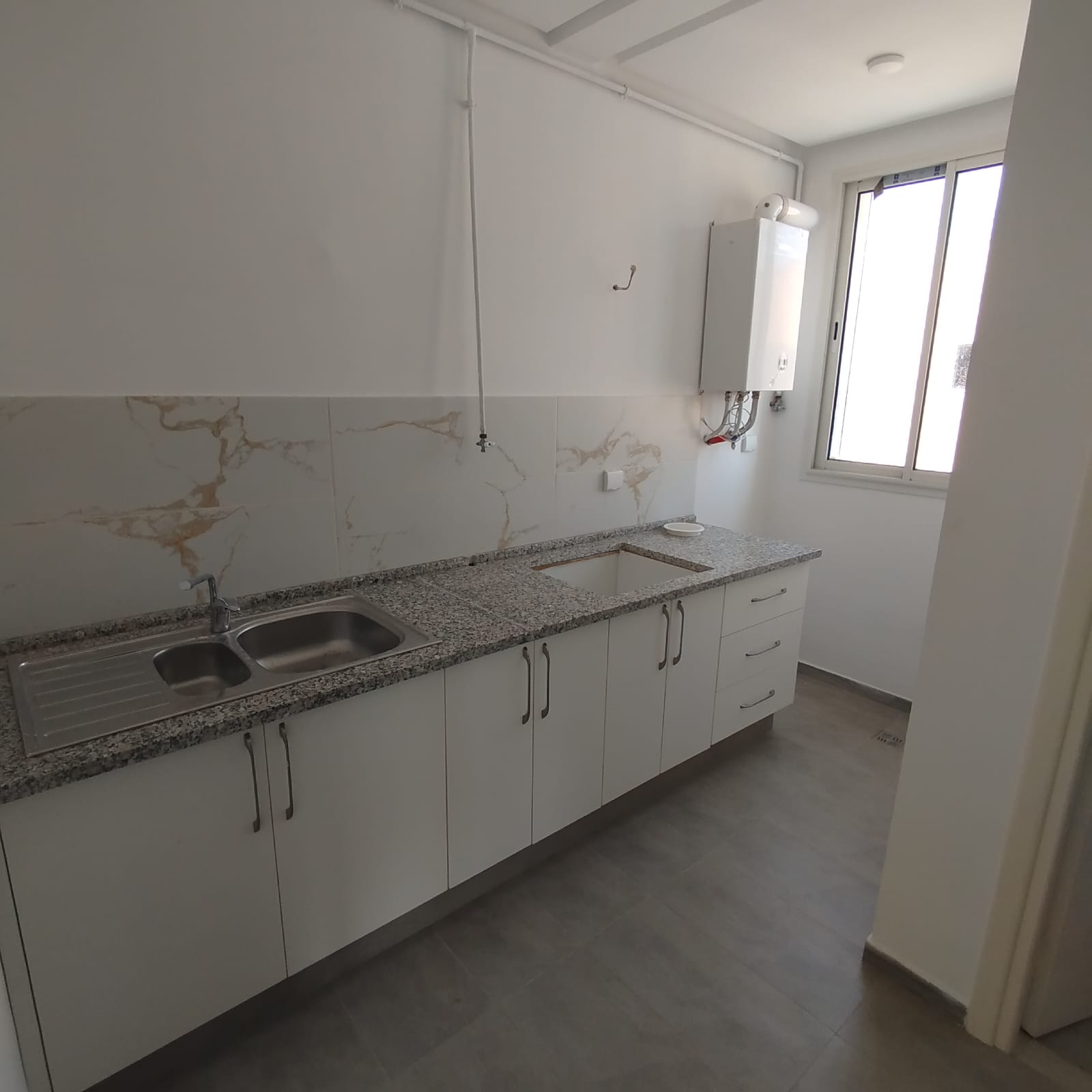 Ariana Ville El Menzah 8 Location Appart. 2 pices Magnifique appartement s1  menzah8