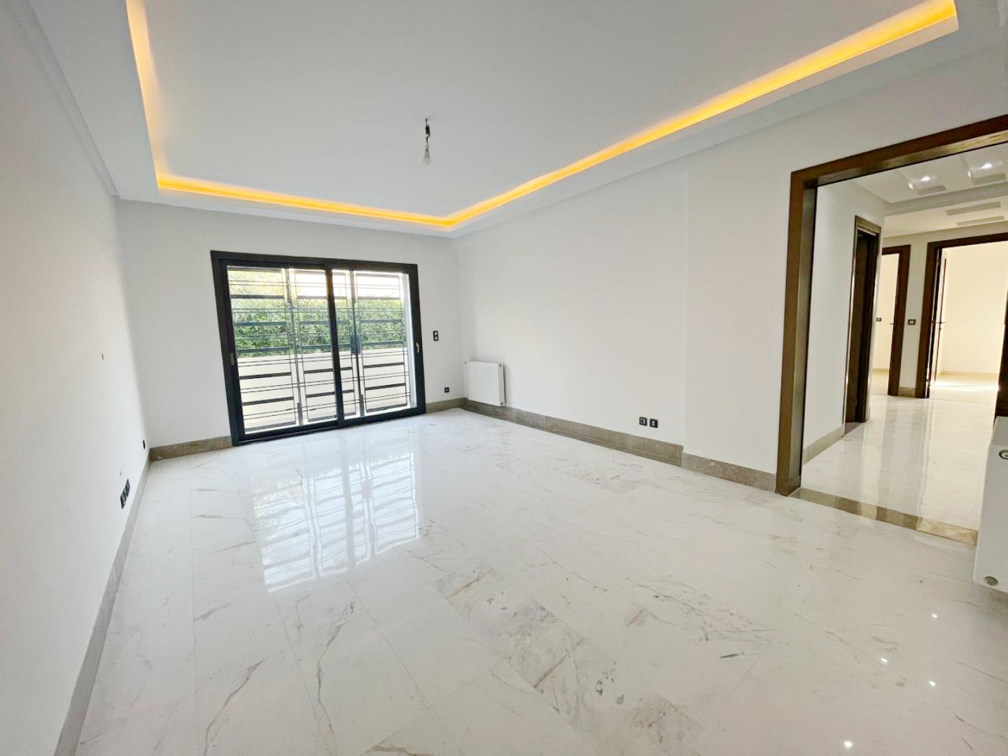 La Soukra La Soukra Vente Appart. 4 pices Appartement s3 avec jardin soukra