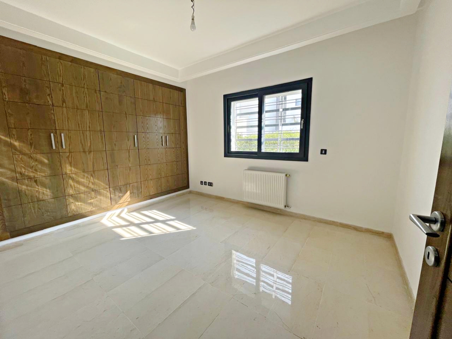 La Soukra La Soukra Vente Appart. 4 pices Appartement s3 avec jardin soukra