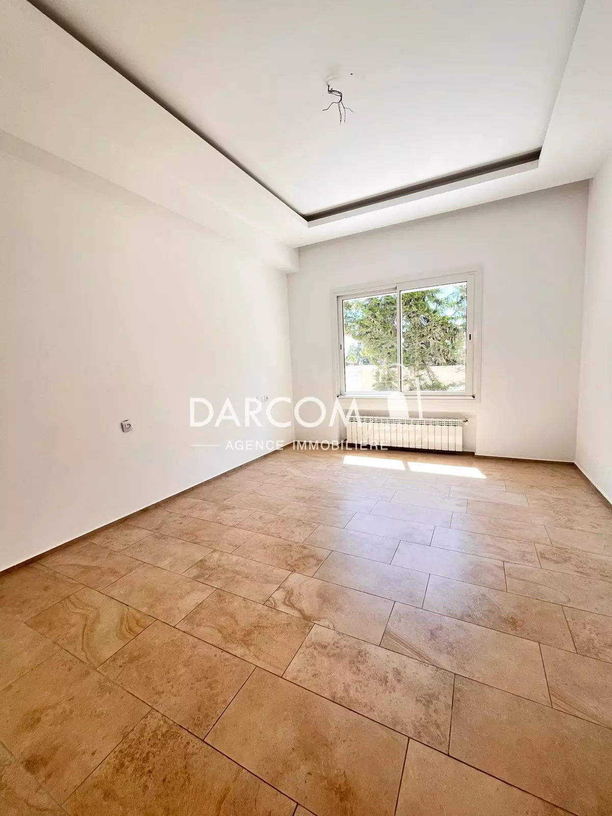 La Soukra Chotrana 1 Location Appart. 4 pices S3 avec jardin et terrasse