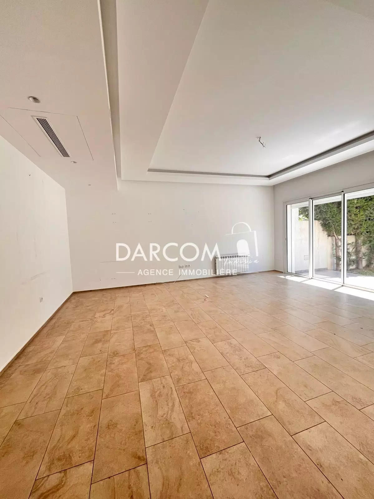 La Soukra Chotrana 1 Location Appart. 4 pices S3 avec jardin et terrasse