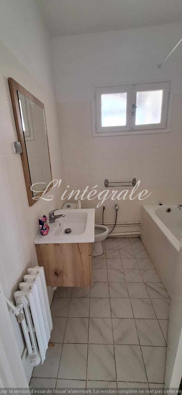 El Menzah El Menzah 9 Location Appart. 4 pices Bel appartement s3