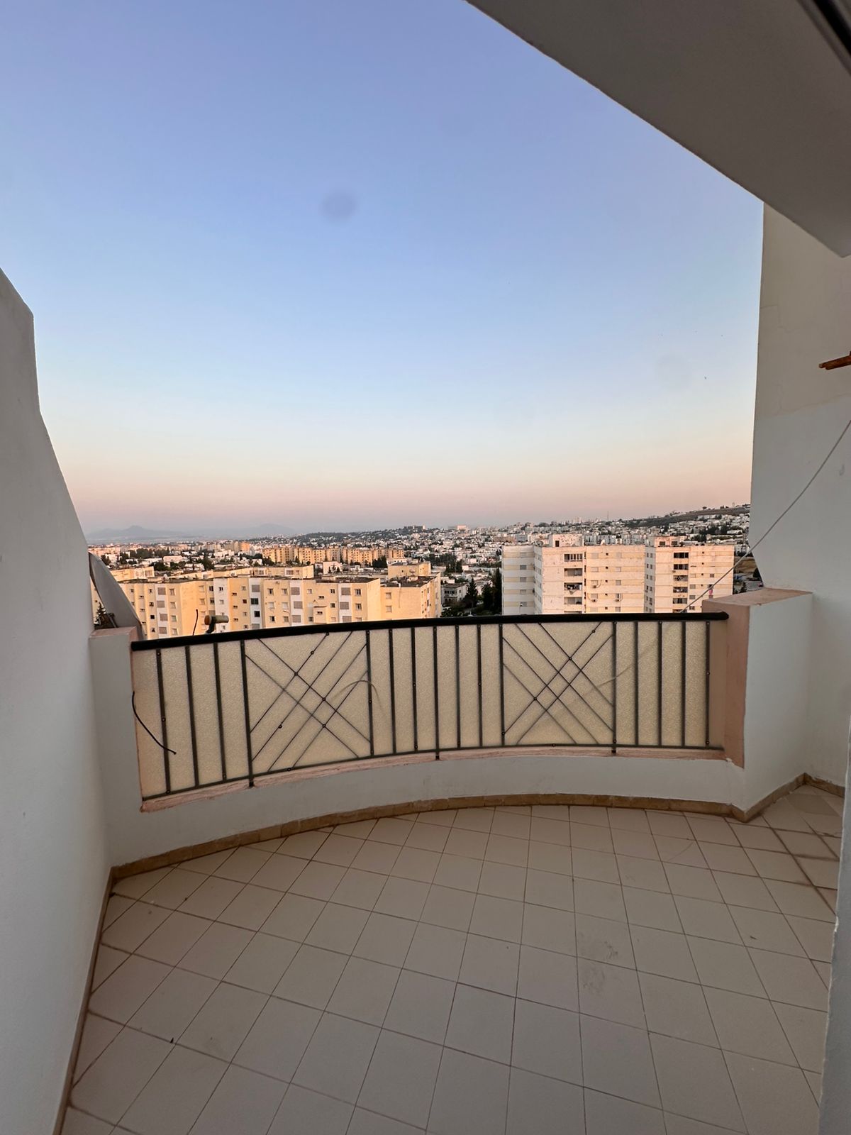Ariana Ville Cite Ennasr 2 Location Appart. 3 pices S 2 cit nasr 2