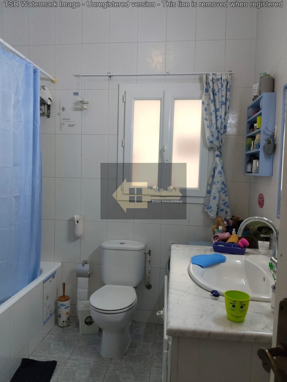 Ariana Ville El Menzah 7 Vente Maisons Menzah7 vnt villa de coin 600m2