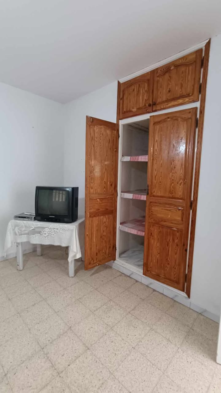 El Mourouj El Mourouj Location Appart. 2 pices Studio meubl khal