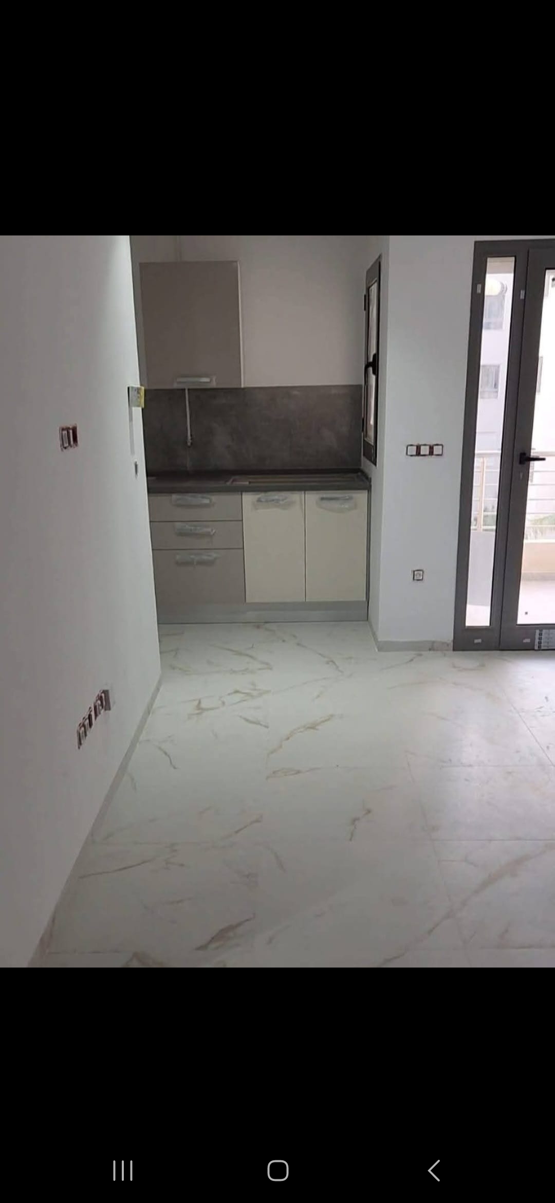Ain Zaghouan Ain Zaghouan Vente Appart. 1 pice S0 ct clinique soukra de pp