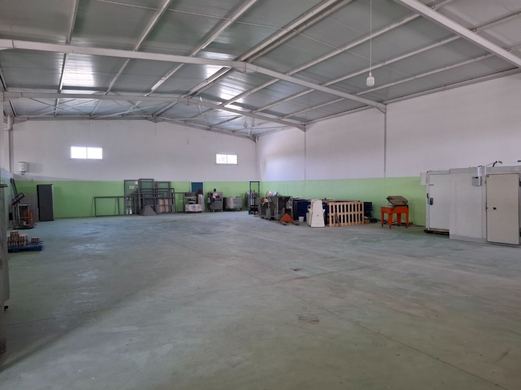 Fouchana Fouchana Location Surfaces Local industriel fourchera 100 m2