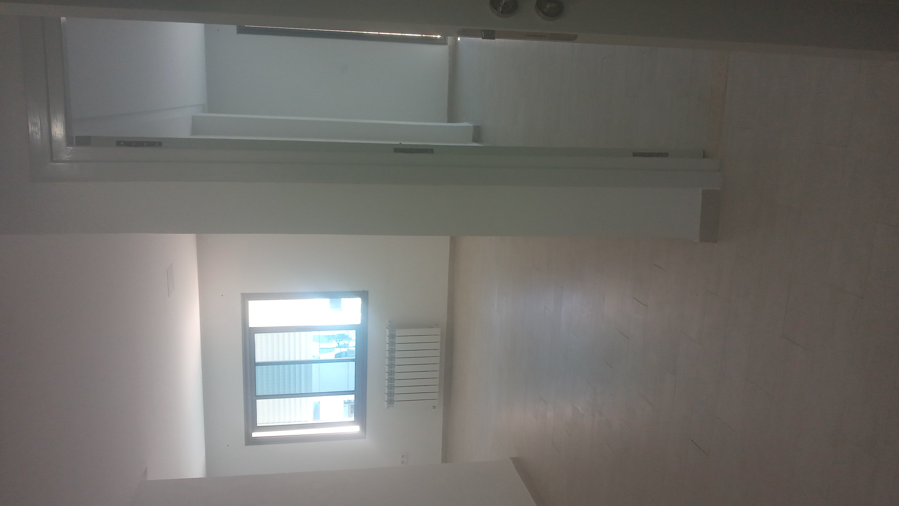 Bab Bhar Montplaisir Bureaux & Commerces Bureau Lux bureau 2 pices kitchenette neuf