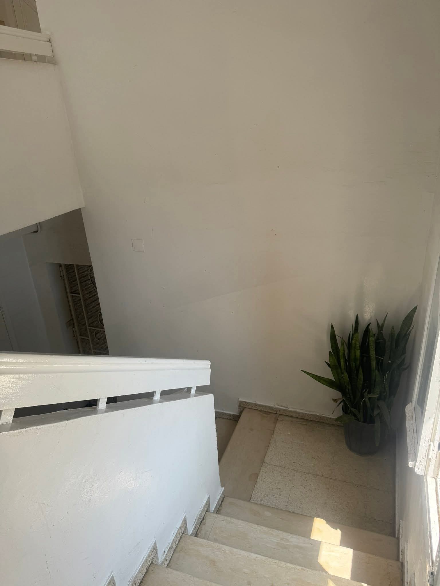 El Mourouj El Mourouj Vente Appart. 3 pices Appartement au mourouj 1 sur le route principale