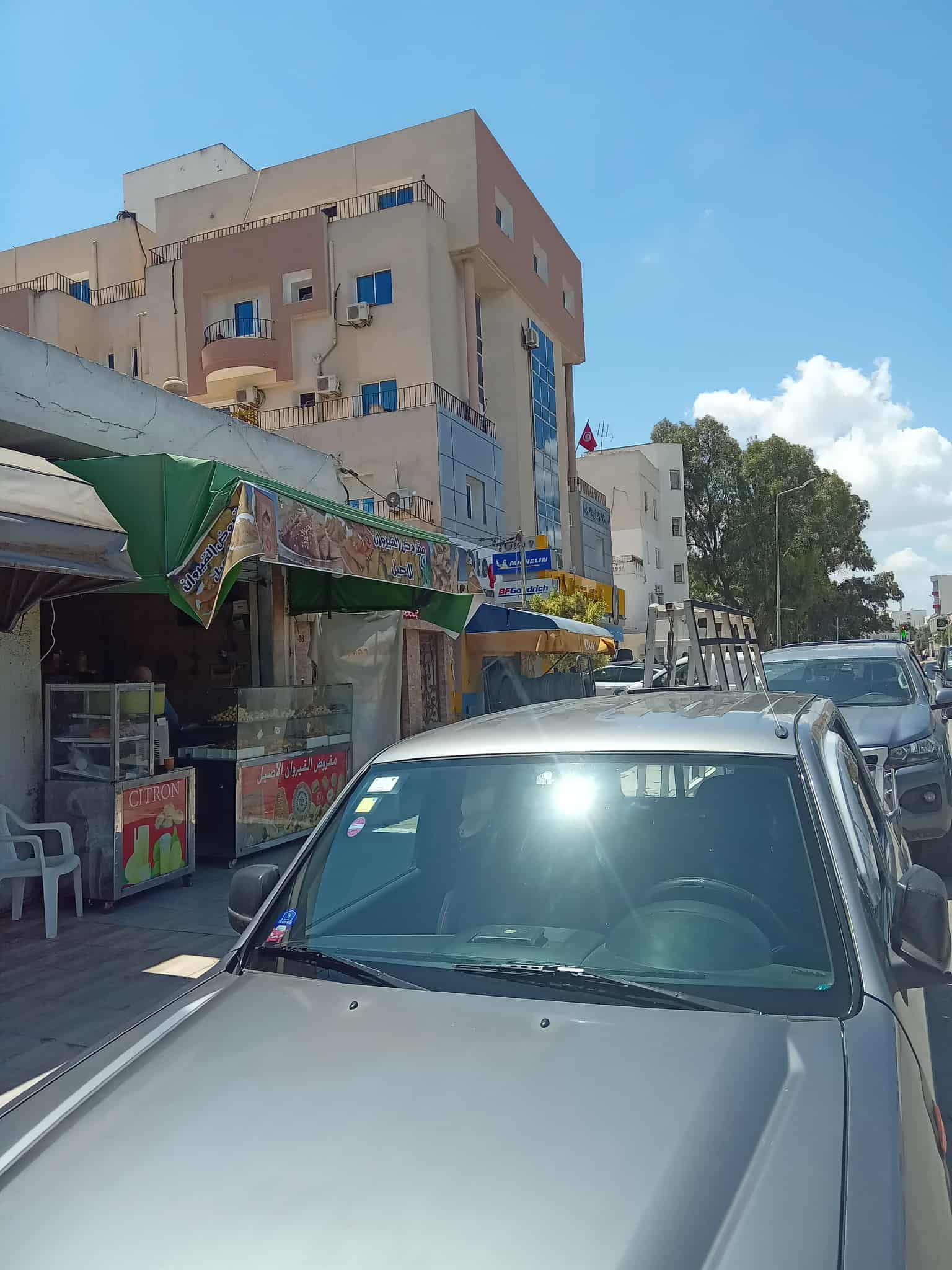 Ariana Ville Ariana Vente Appart. 1 pice Boutique commerciale sur lavenue taieb mhiri