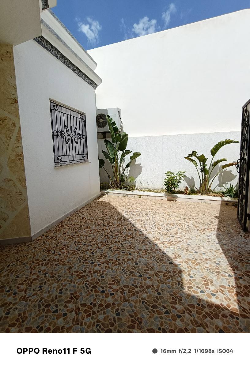 El Haouaria El Haouaria Vente Appart. 2 pices Blle maison au centre ville elhaouaria