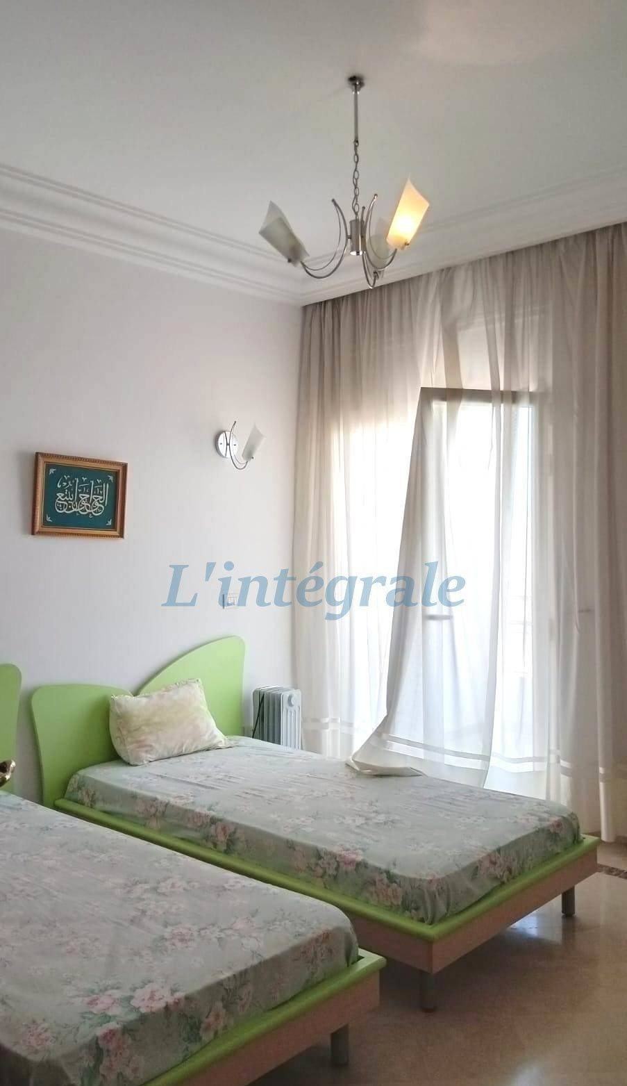 Ariana Ville Cite Ennasr 2 Location Appart. 4 pices Bel appartement s3 meubl
