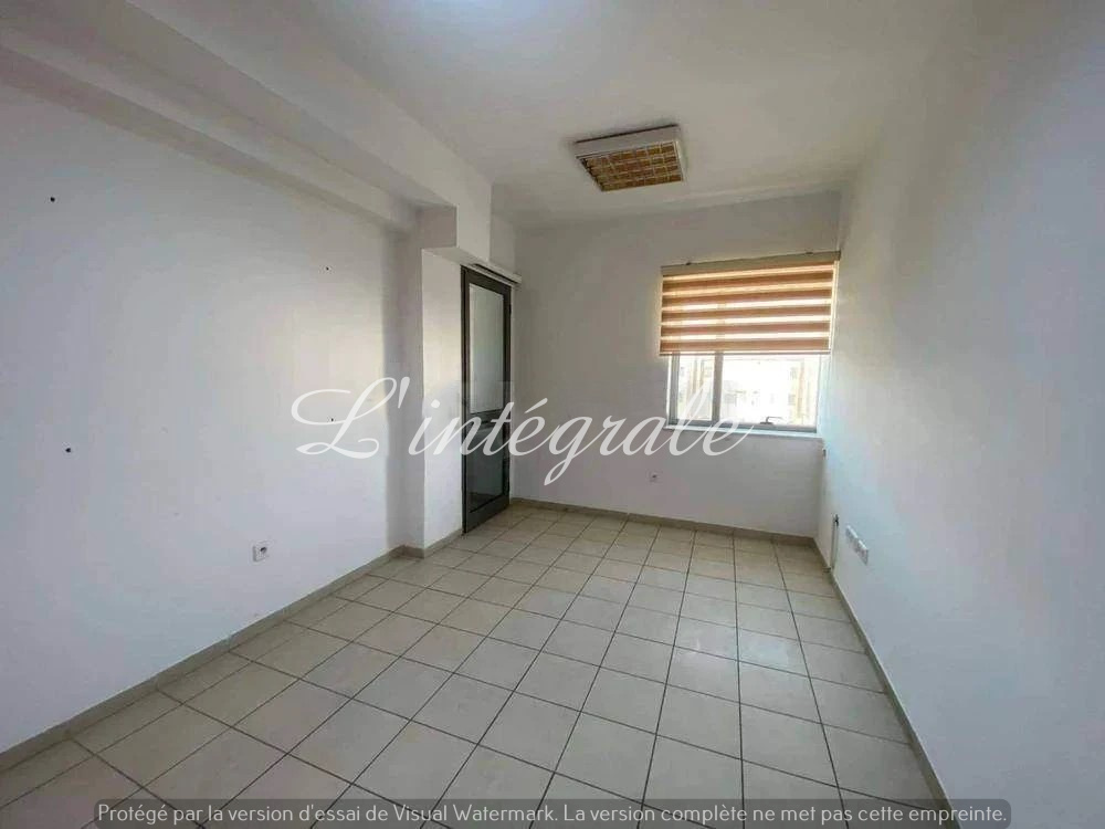 Cite El Khadra Zone urbaine nord Bureaux & Commerces Bureau Bureau h3 haut standing