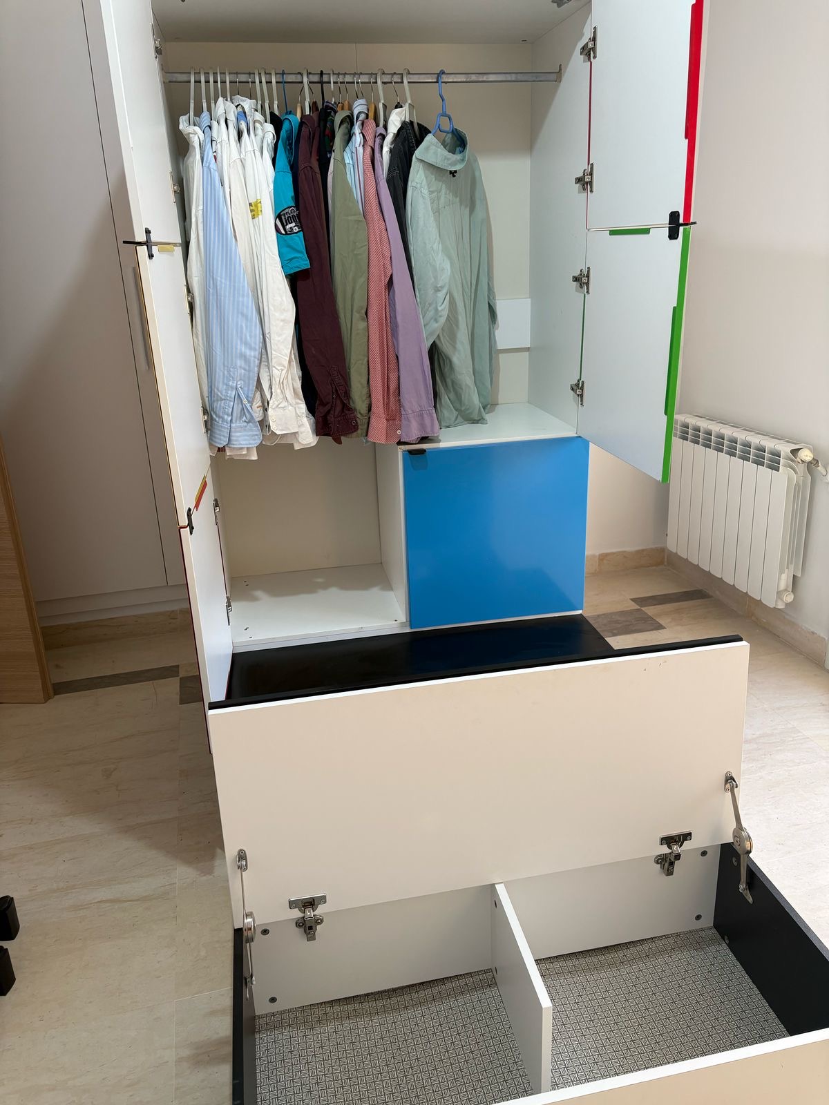 La Soukra Chotrana 1 Meubles d'enfant Armoires Armoire enfant import