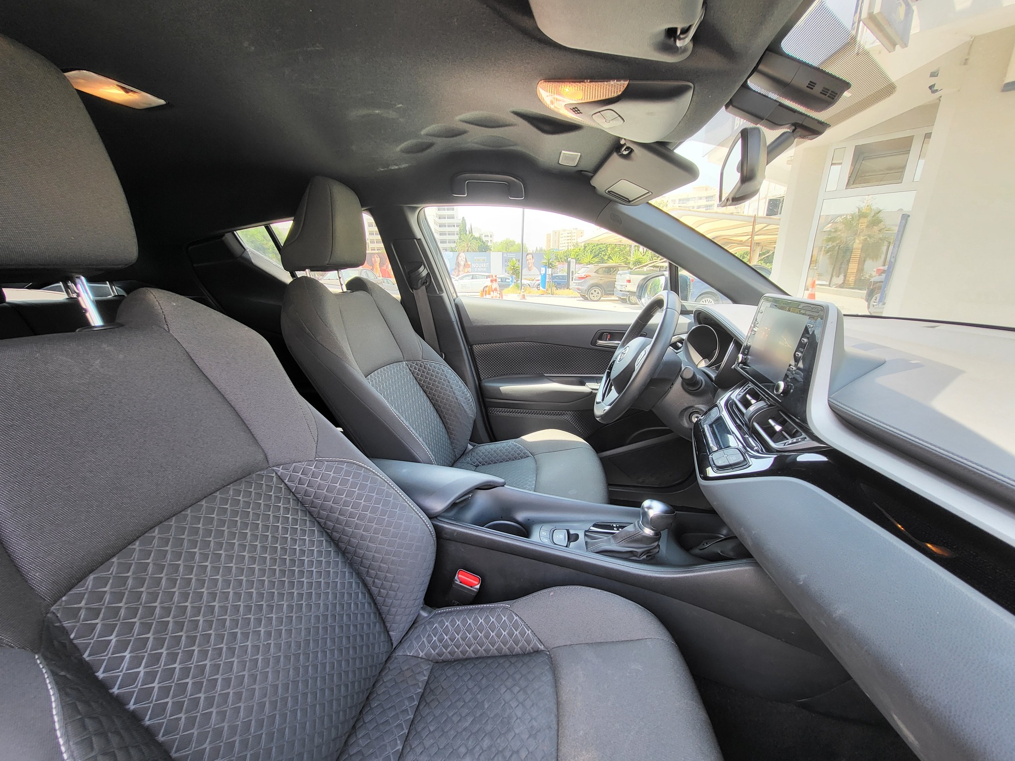 Ariana Ville El Menzah 5 Toyota Autre Modle Chr neuf leasing