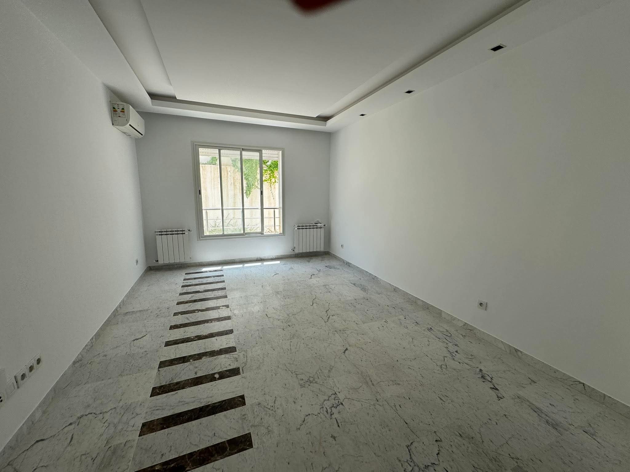 El Menzah El Menzah 9 Location Appart. 3 pices S2 1500d menzah 9c
