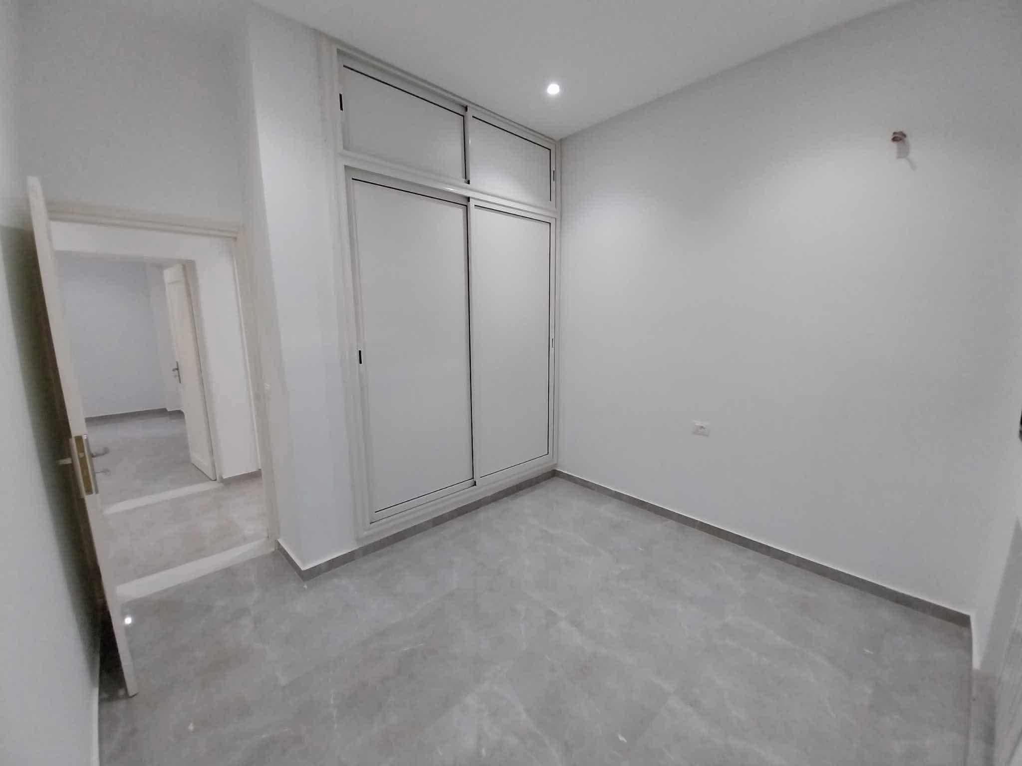 Ariana Ville Riadh Landlous Location Appart. 4 pices S3 rdc 1300d riadh andalous