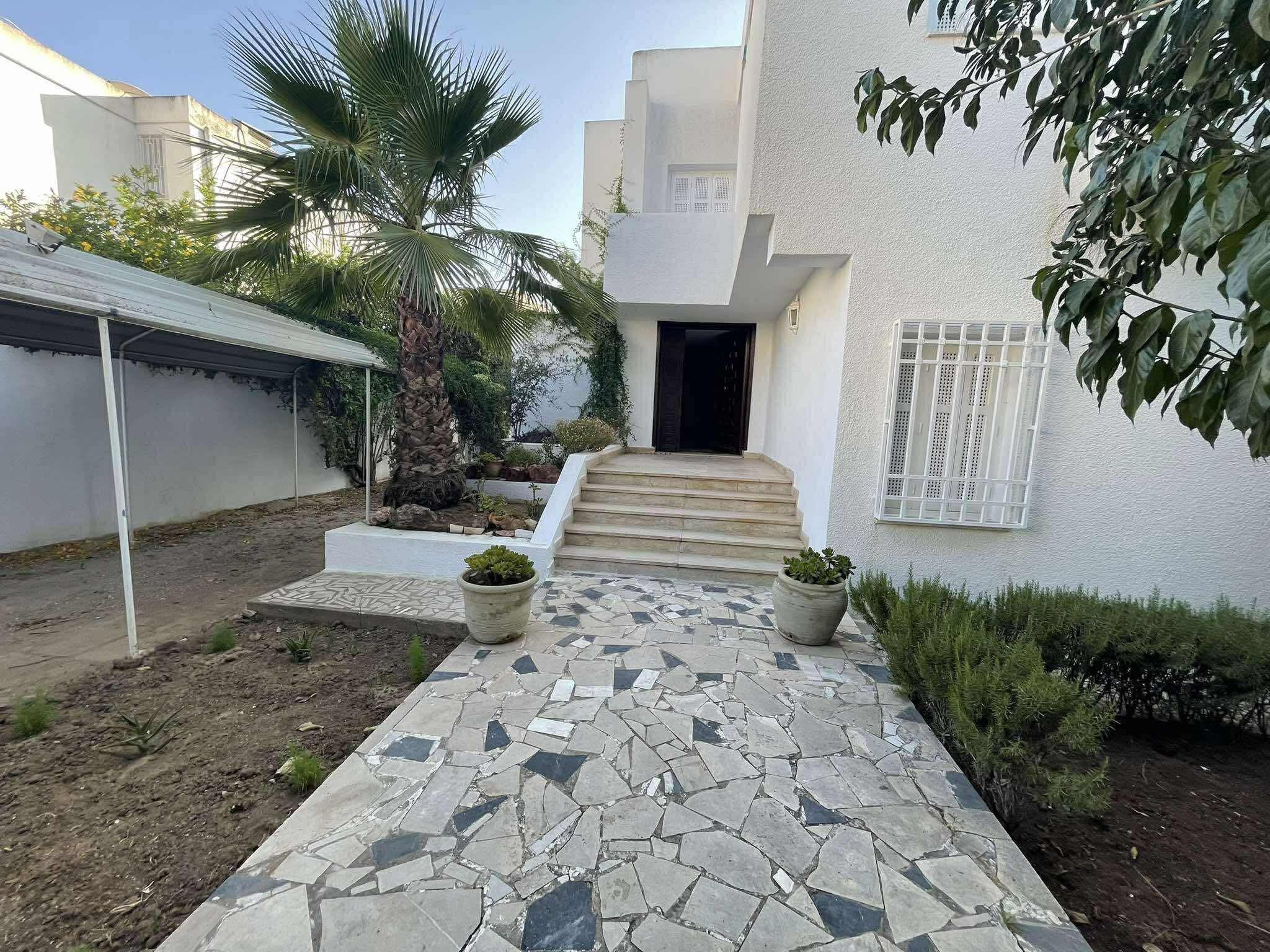 El Menzah El Menzah 9 Location Maisons Villa 2700 dinars a menzah 9