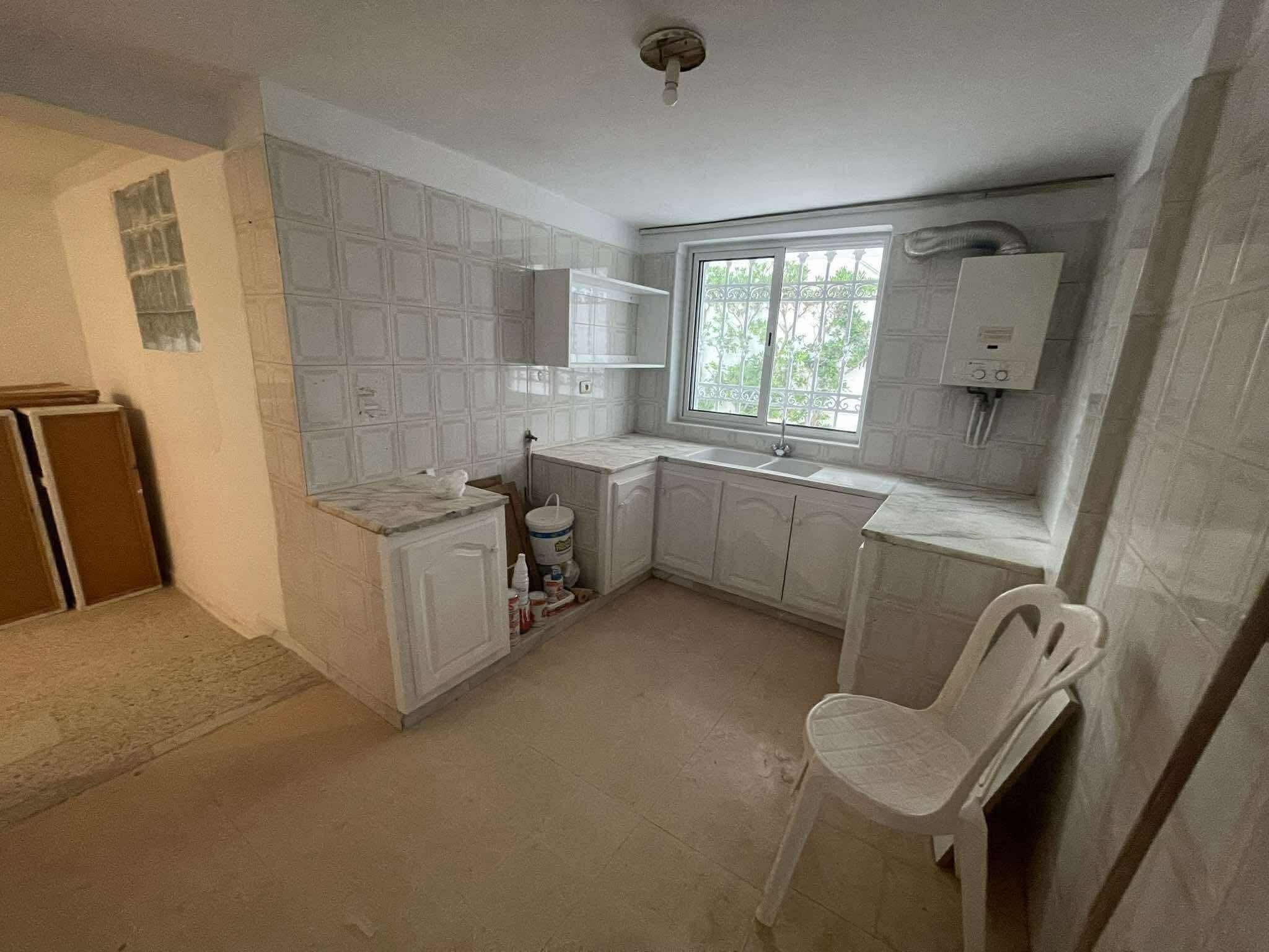 Ariana Ville Cite Ennasr 1 Location Appart. 4 pices Rdc de villa s3 1250 a ennasr 1