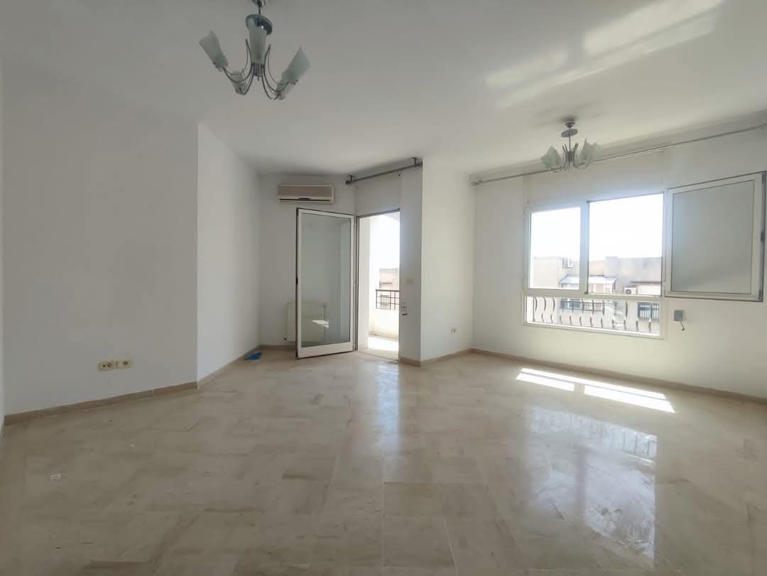 Ariana Ville Riadh Landlous Location Appart. 4 pices S3 riadh el andalous 1300 d