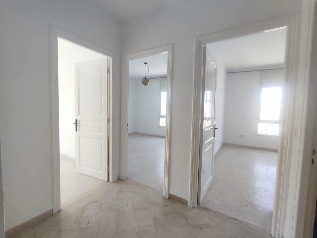 Ariana Ville Riadh Landlous Location Appart. 4 pices S3 riadh el andalous 1300 d