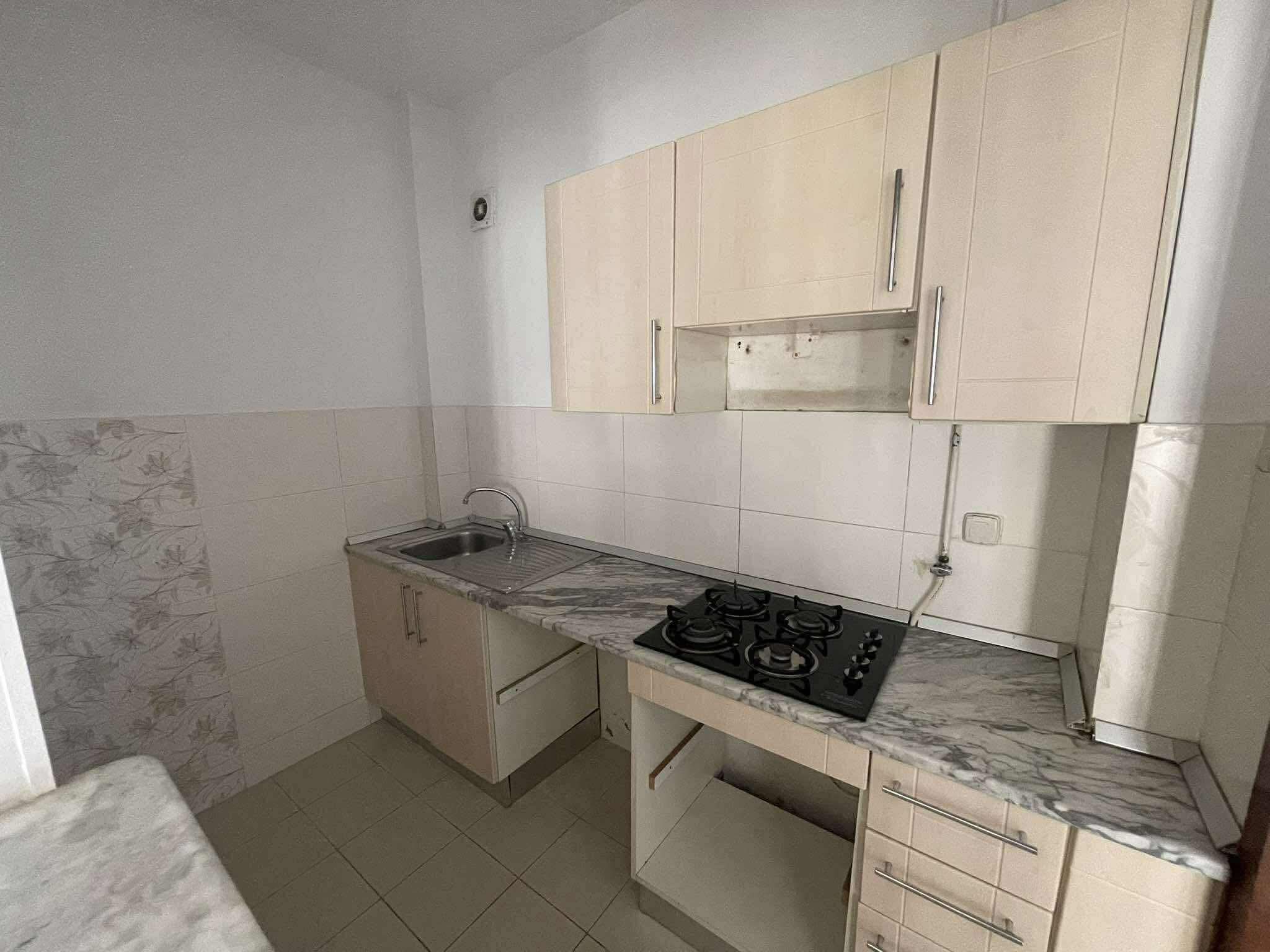 Cite El Khadra Zone urbaine nord Location Appart. 2 pices S1 1100 d centre urbain nord