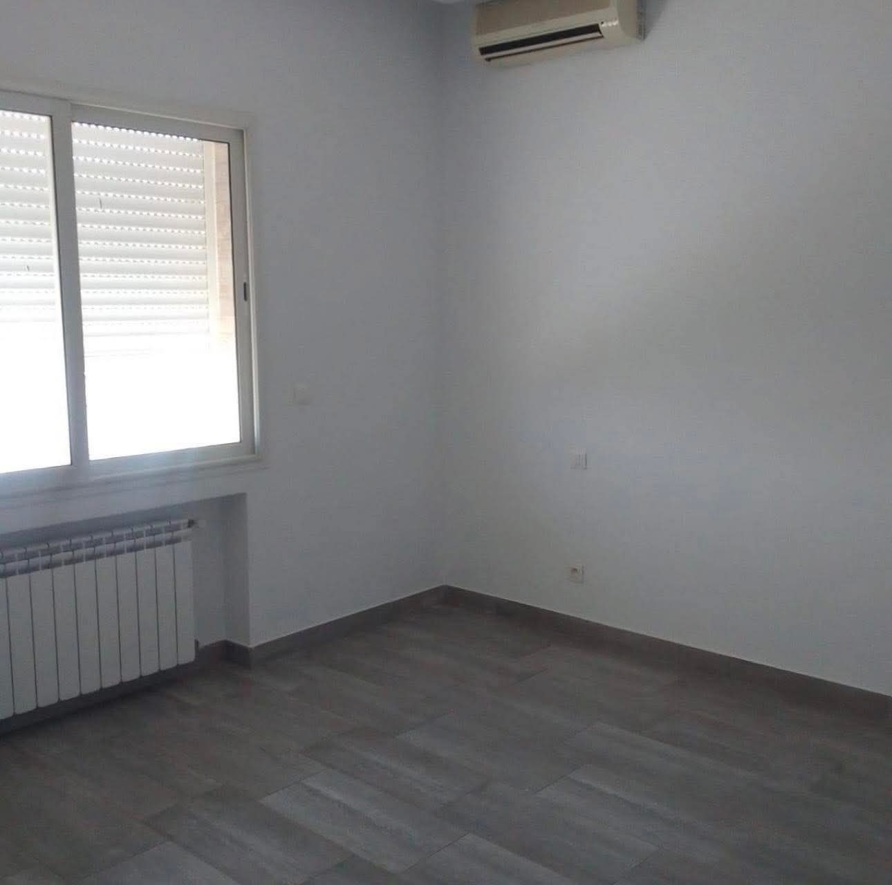 Ariana Ville Nouvelle Ariana Location Appart. 4 pices Etage de villa s3 1400 d nouvelle ariana