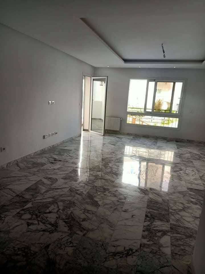 El Menzah El Menzah 9 Location Appart. 4 pices S2 2200d menzah 9c