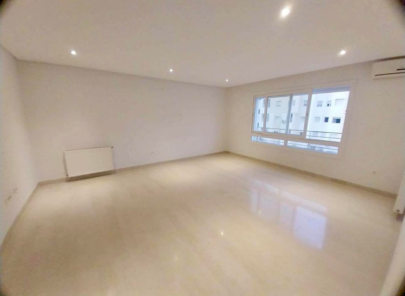 Ariana Ville Riadh Landlous Location Appart. 3 pices S2 de hat 1300d riadh andalous