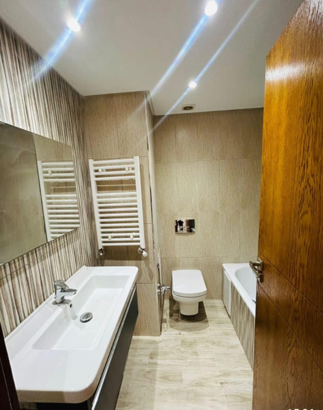 Ariana Ville Cite Ennasr 2 Location Appart. 3 pices S2 1600d de hst  ennasr 2