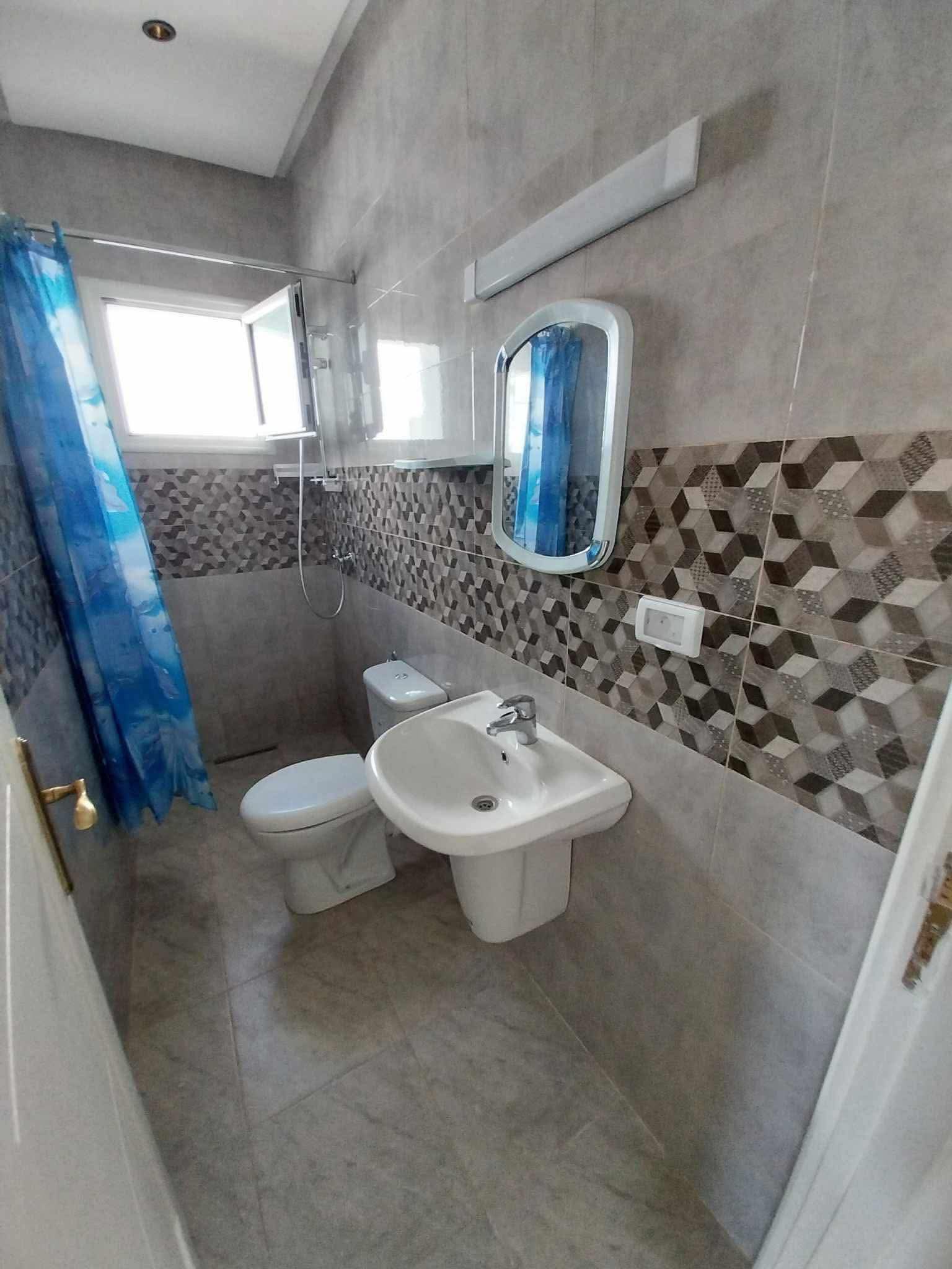 Raoued Ariana Essoughra Location Appart. 3 pices S2 richement meuble 1200d ariana essoughra