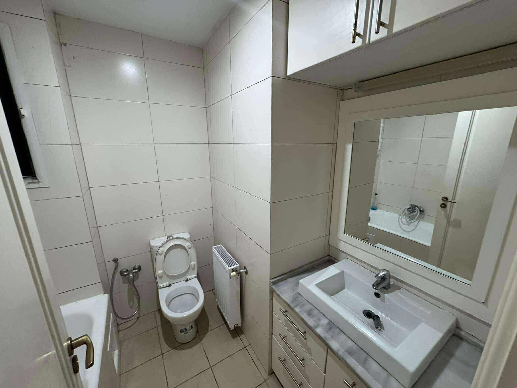 Ariana Ville Riadh Landlous Location Appart. 3 pices S2 950d riadh andalous