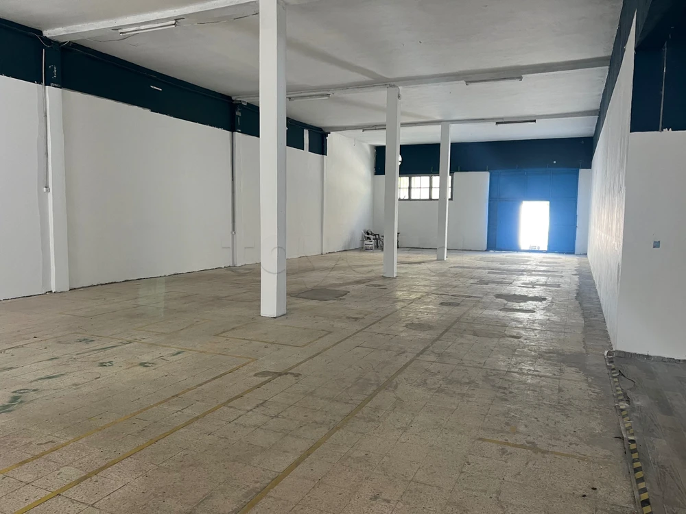 Ezzahra Ezzahra Bureaux & Commerces Atelier,Garage Un dpt  ezzahraa