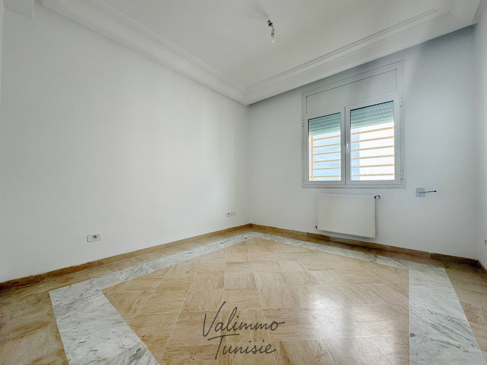 Mnihla Jardins d'el Menzah Location Appart. 4 pices Appartement s3  jadin d'el menzah 2